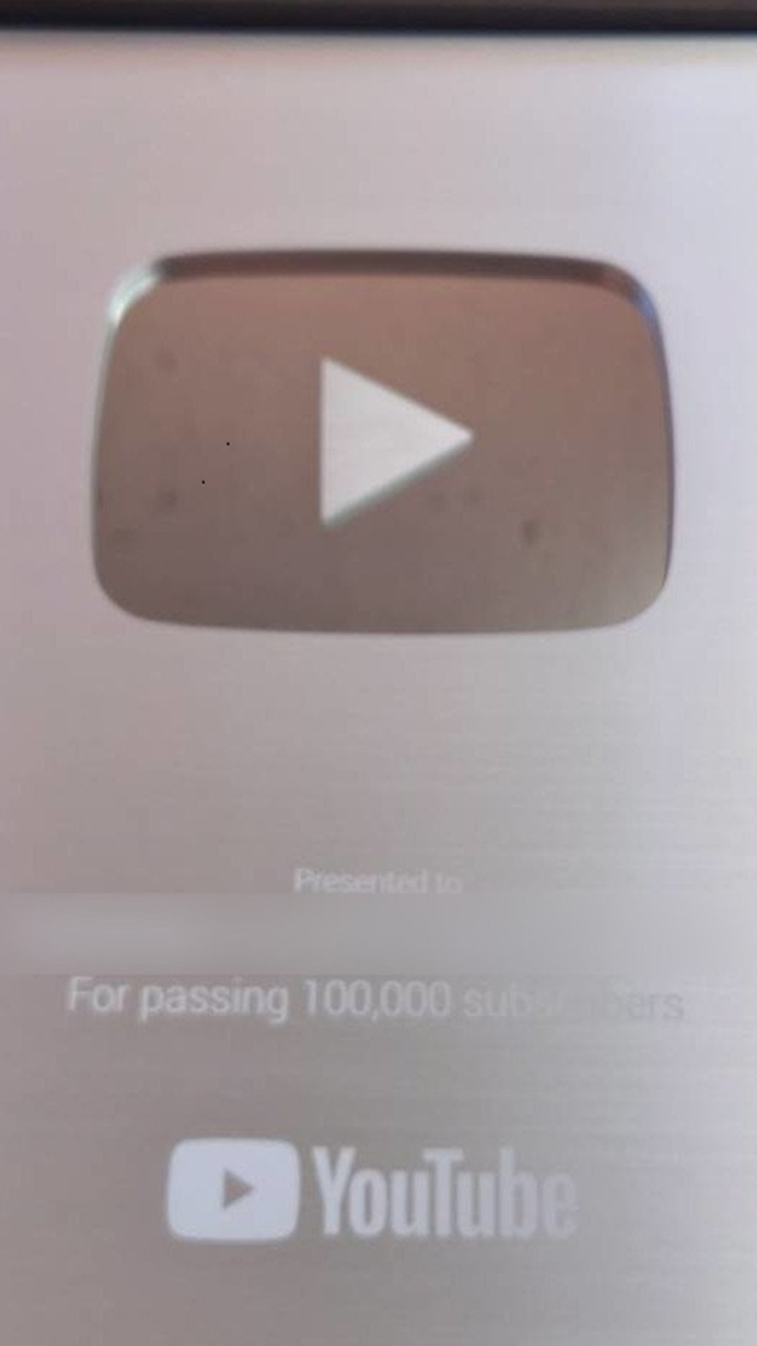 YouTubeの銀の盾３つ